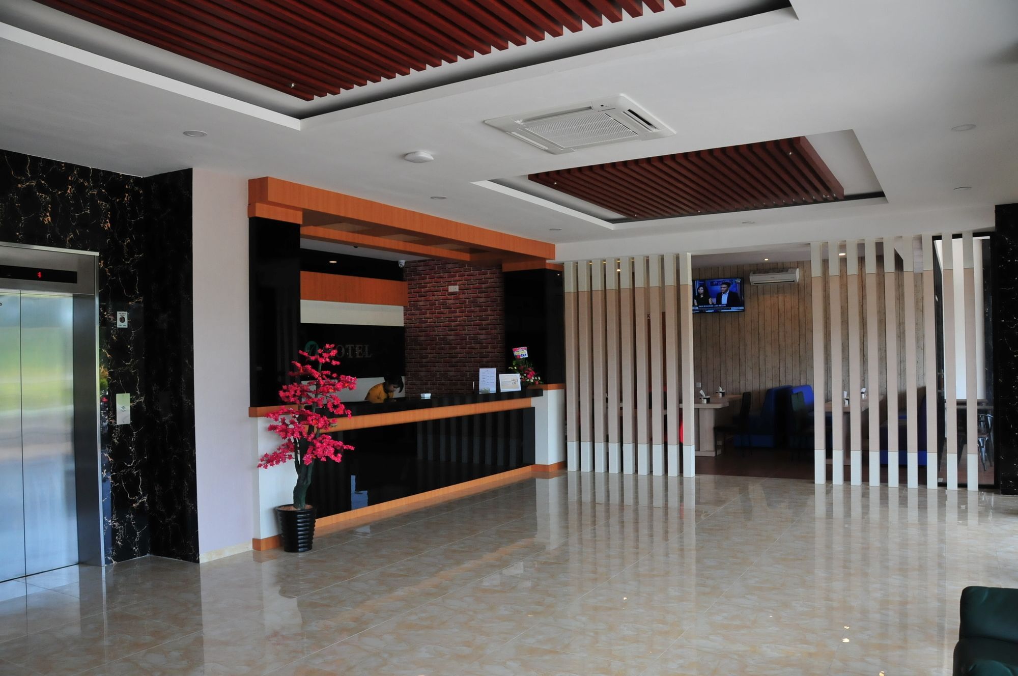 Venia Hotel Batam - Chse Certified Sagulung エクステリア 写真